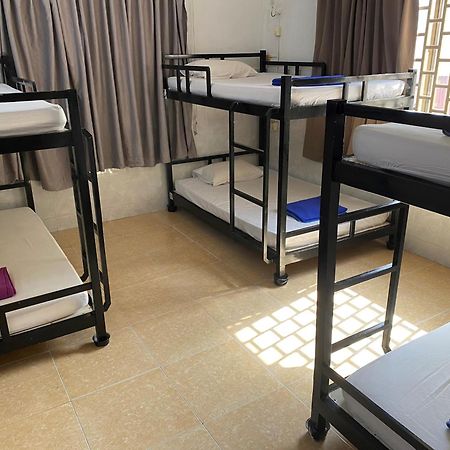 Eighty8 Backpackers Hostel Phnom Penh Exterior foto
