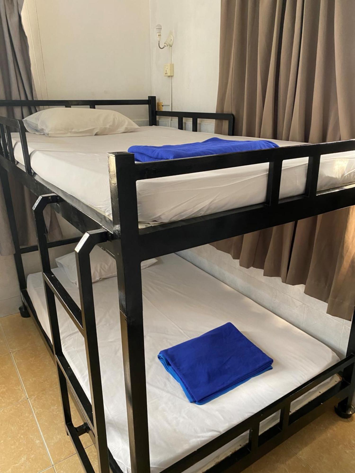 Eighty8 Backpackers Hostel Phnom Penh Exterior foto