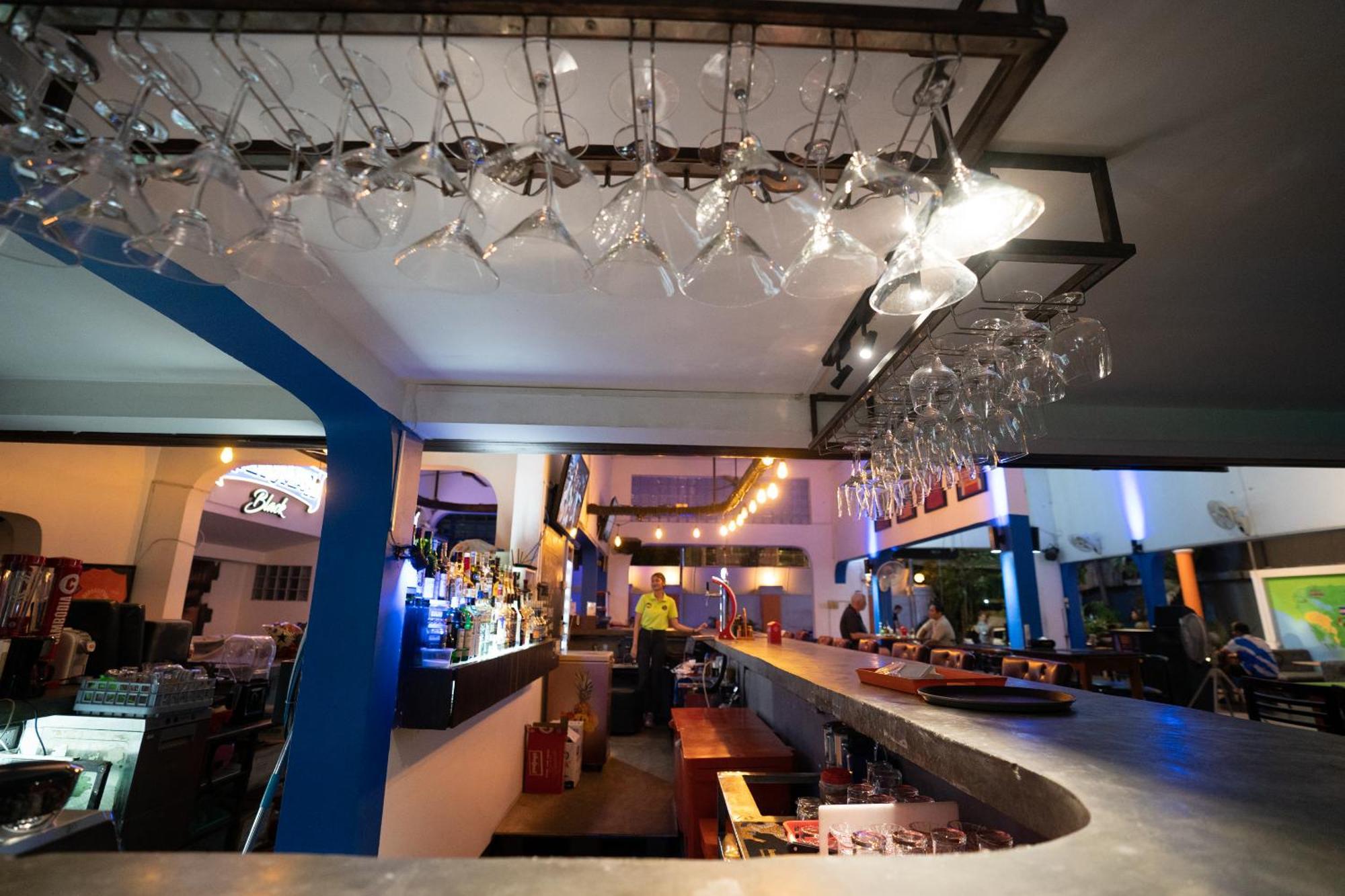 Eighty8 Backpackers Hostel Phnom Penh Exterior foto