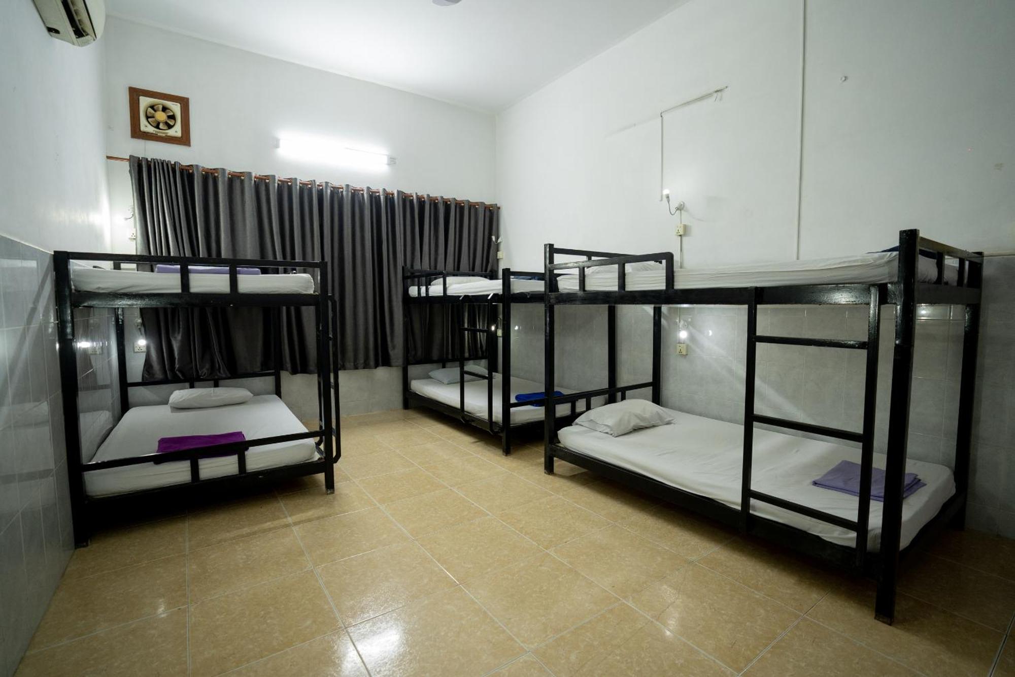 Eighty8 Backpackers Hostel Phnom Penh Exterior foto