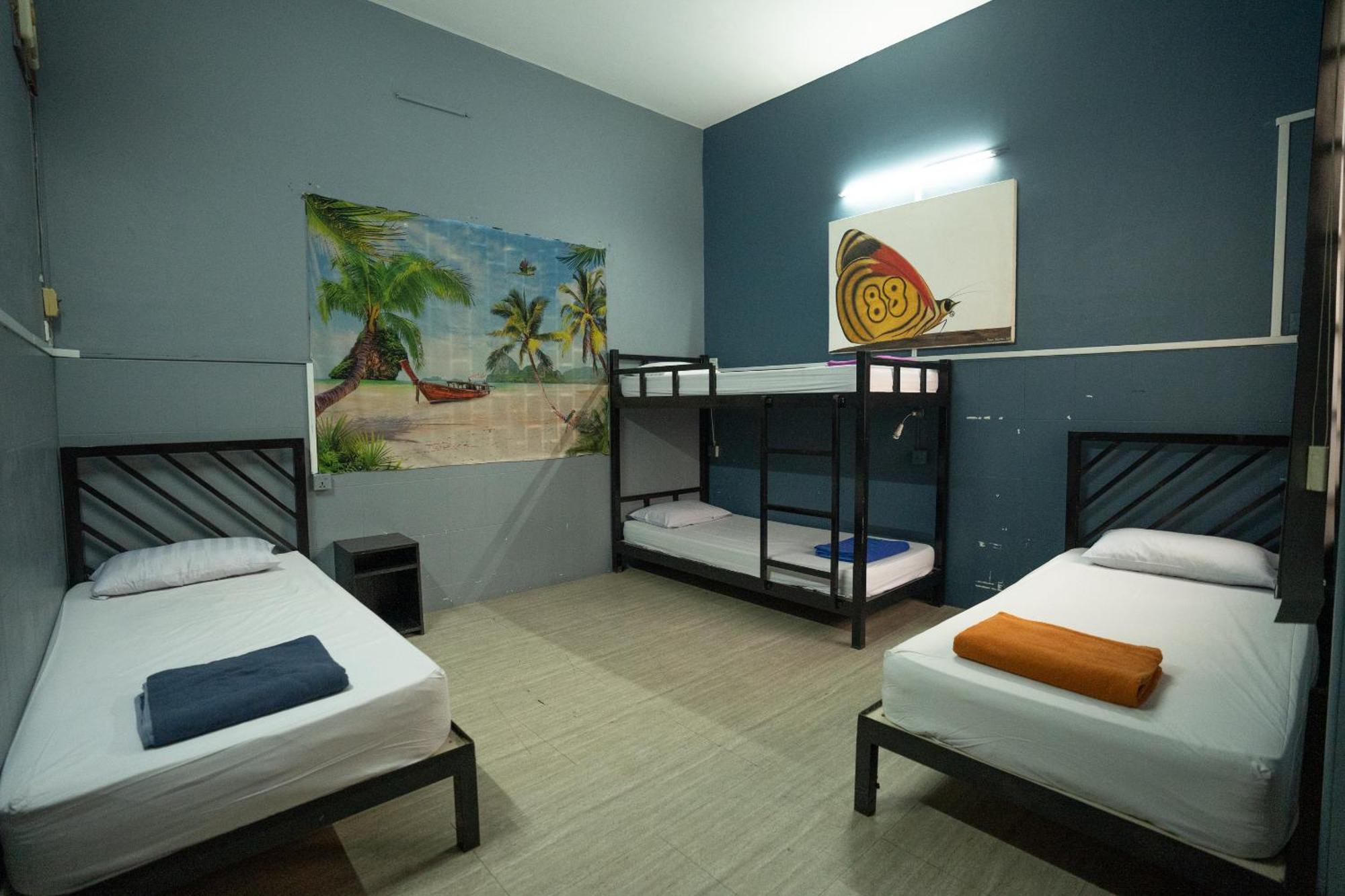 Eighty8 Backpackers Hostel Phnom Penh Exterior foto